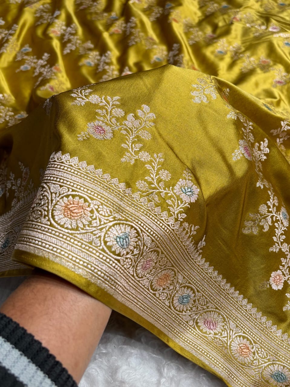 Olive Green Meenakari Mashru Katan Silk Banarasi Saree