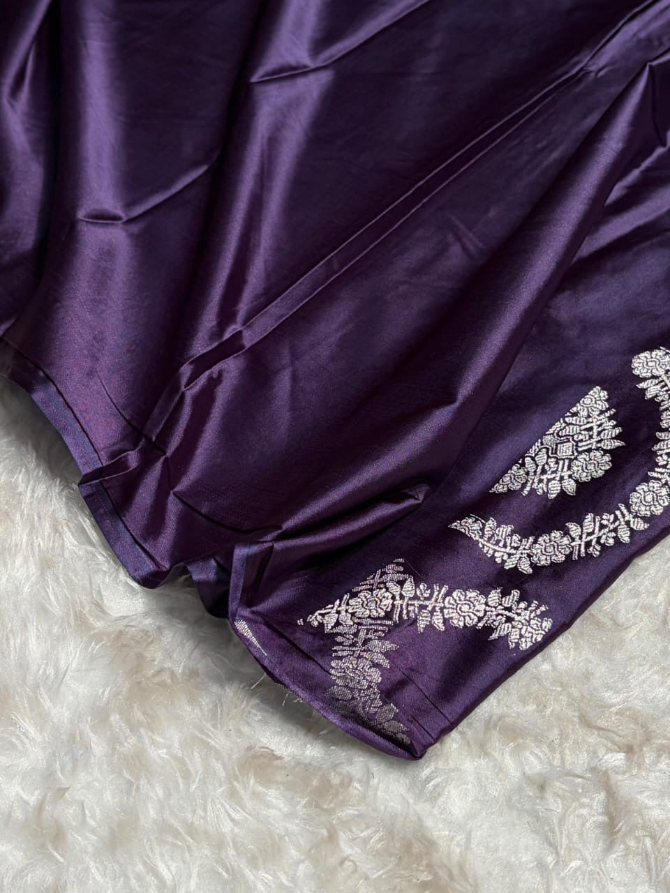Deep Purple Meenakari Mashru Katan Silk Banarasi Saree