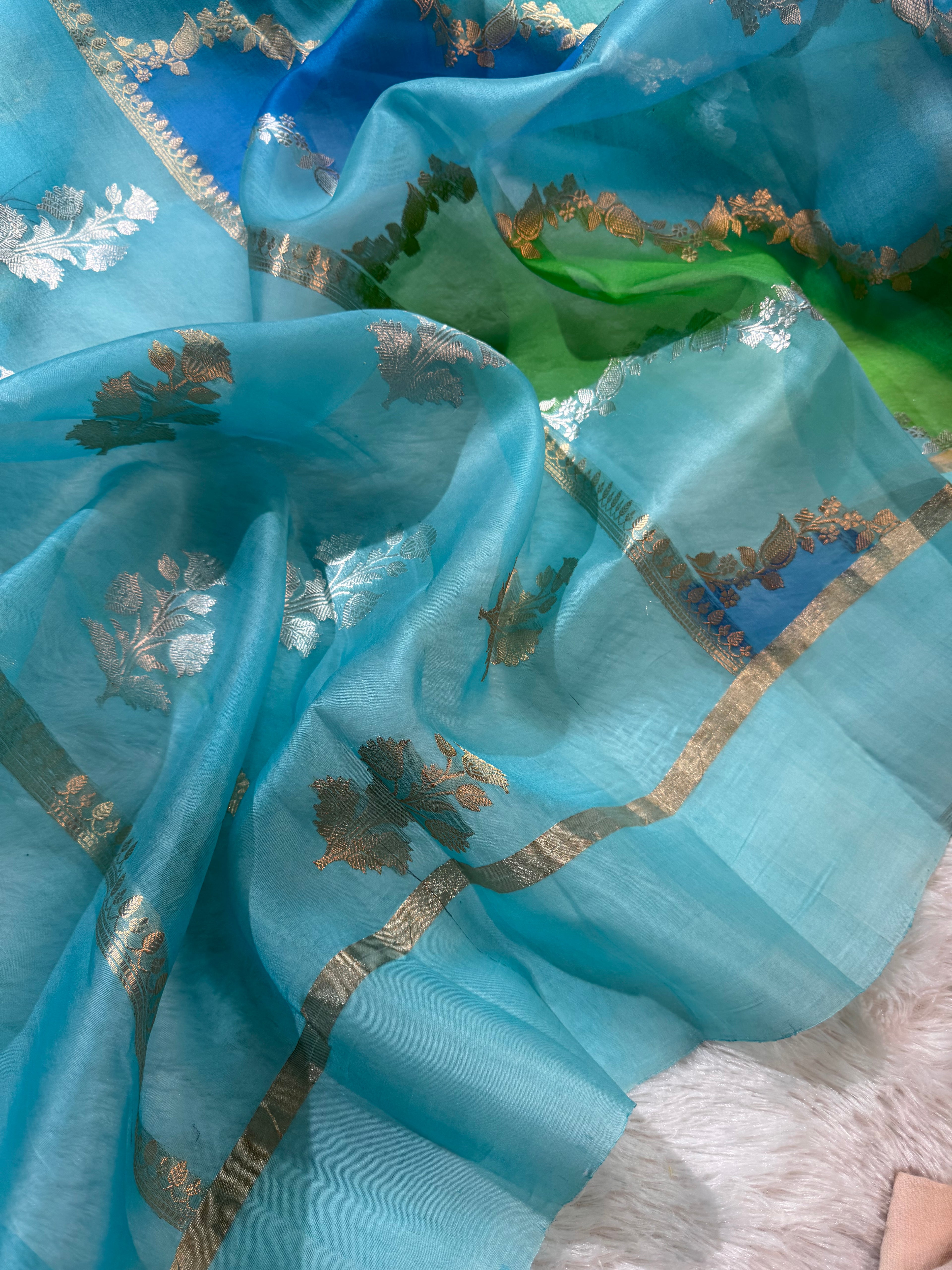 Rangkat Stripe Sona & Roopa Pure Kora Organza Silk Banarasi Saree