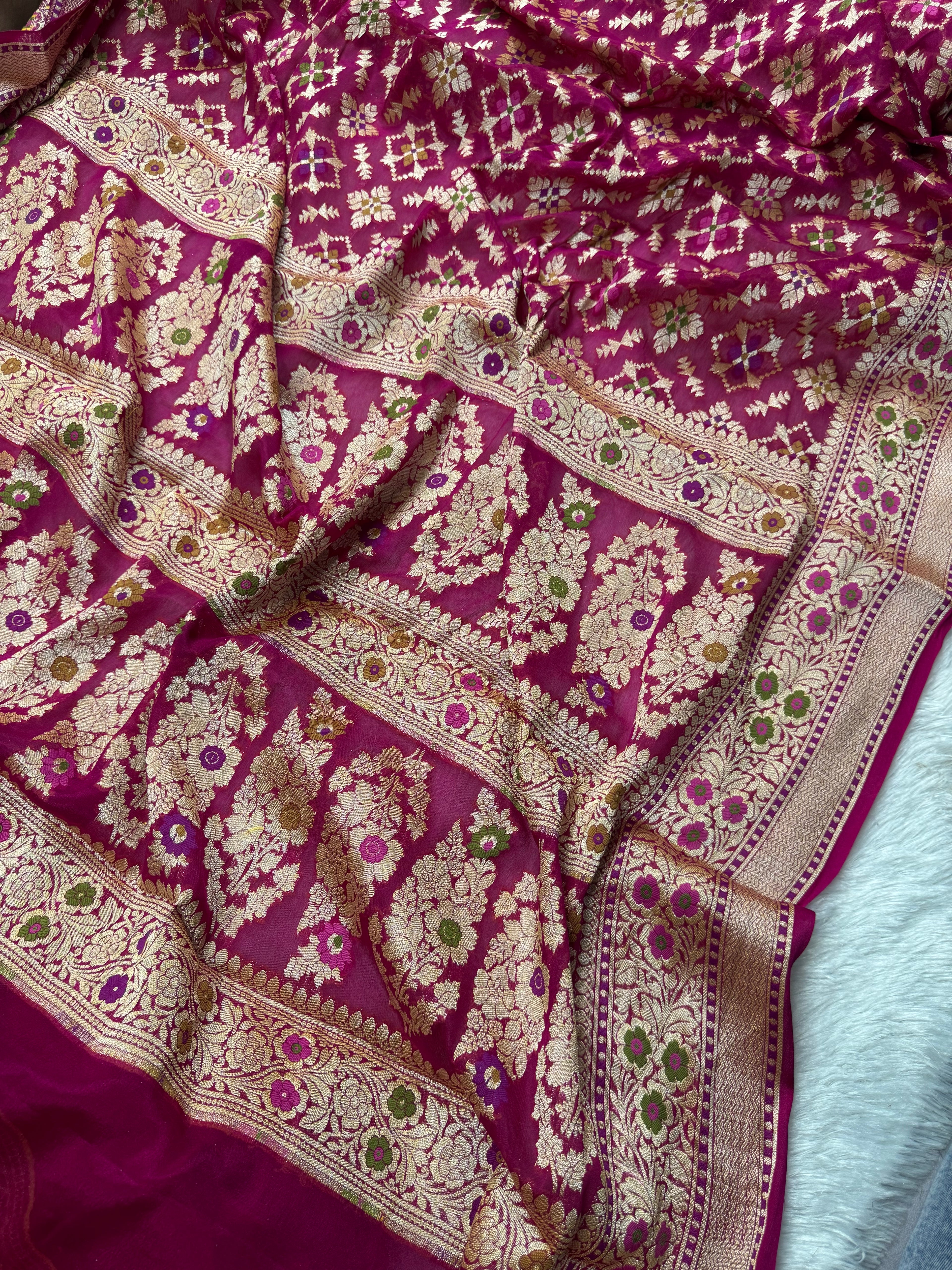 Rani Geometric Meenakari Pure Chiffon Silk Banarasi Saree