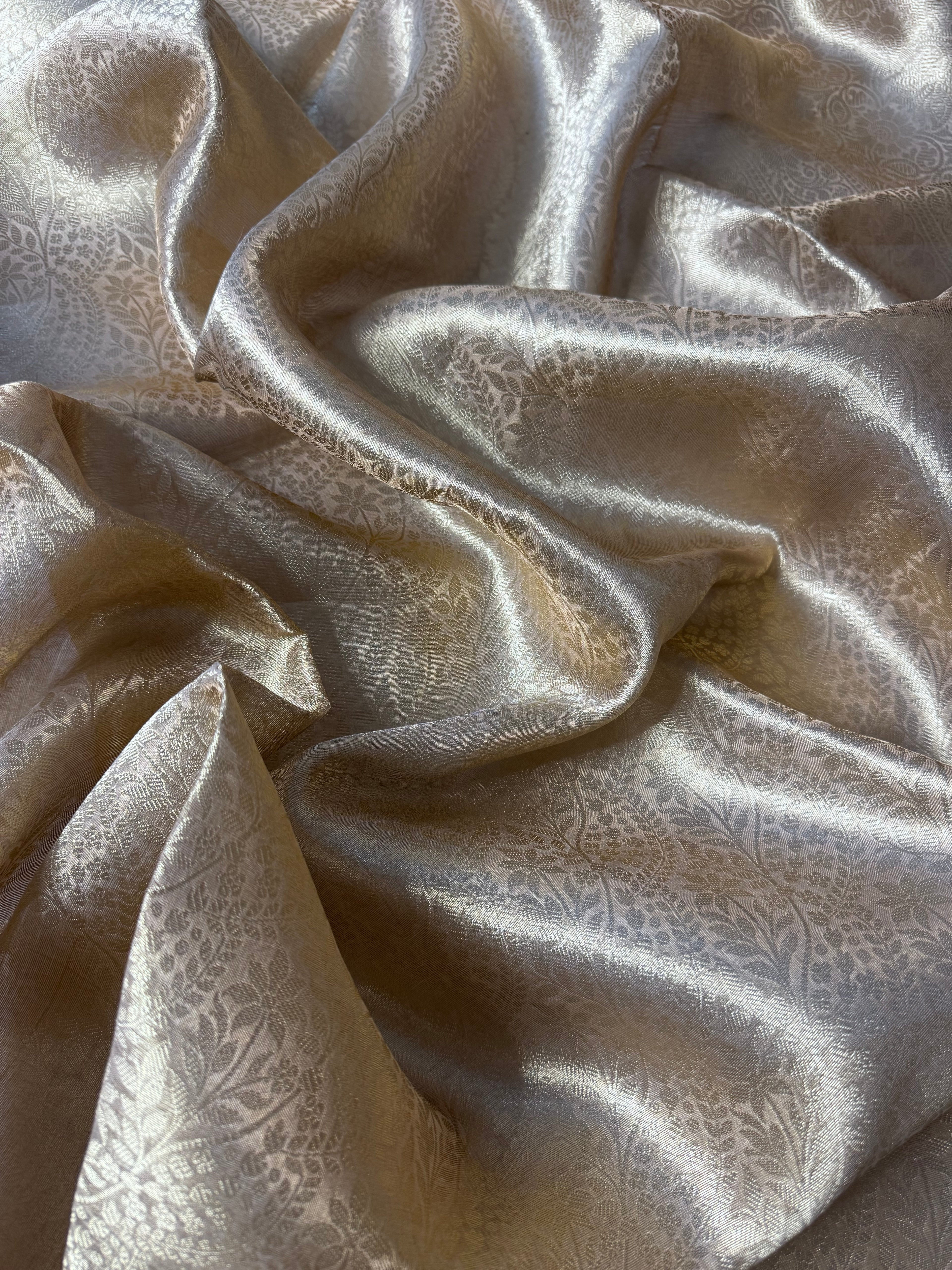 Off White Pure Tissue Silk Banarasi Saree