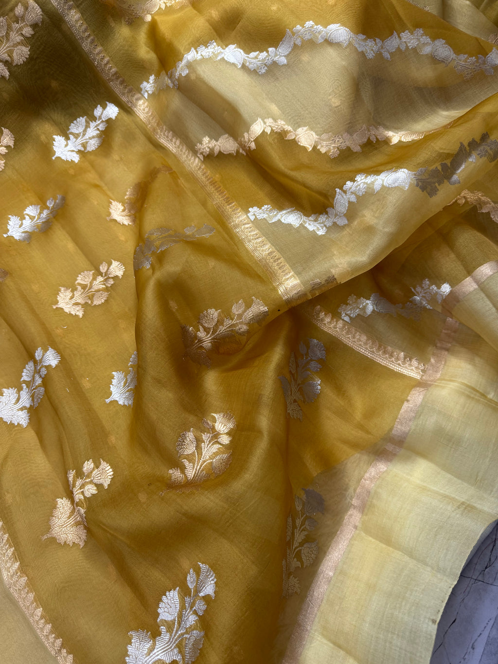 Rangkat Pure Kora Organza Sona & Roopa Zari Stripe Weaving Banarasi Saree