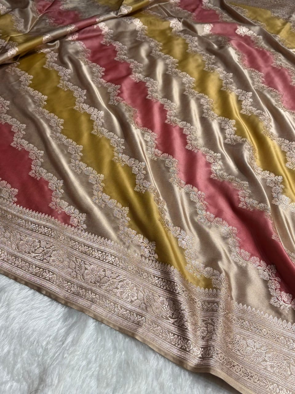 Rangkat Mashru Katan Silk Banarasi Saree