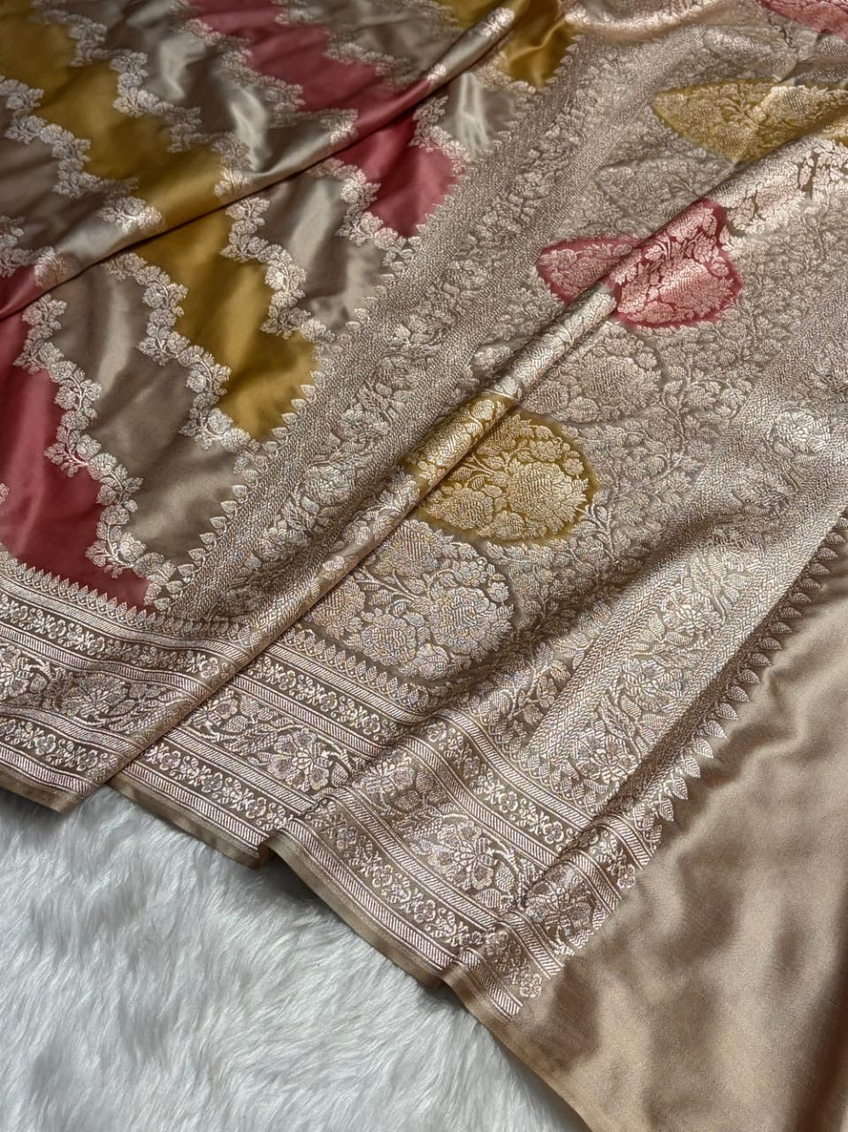 Rangkat Mashru Katan Silk Banarasi Saree