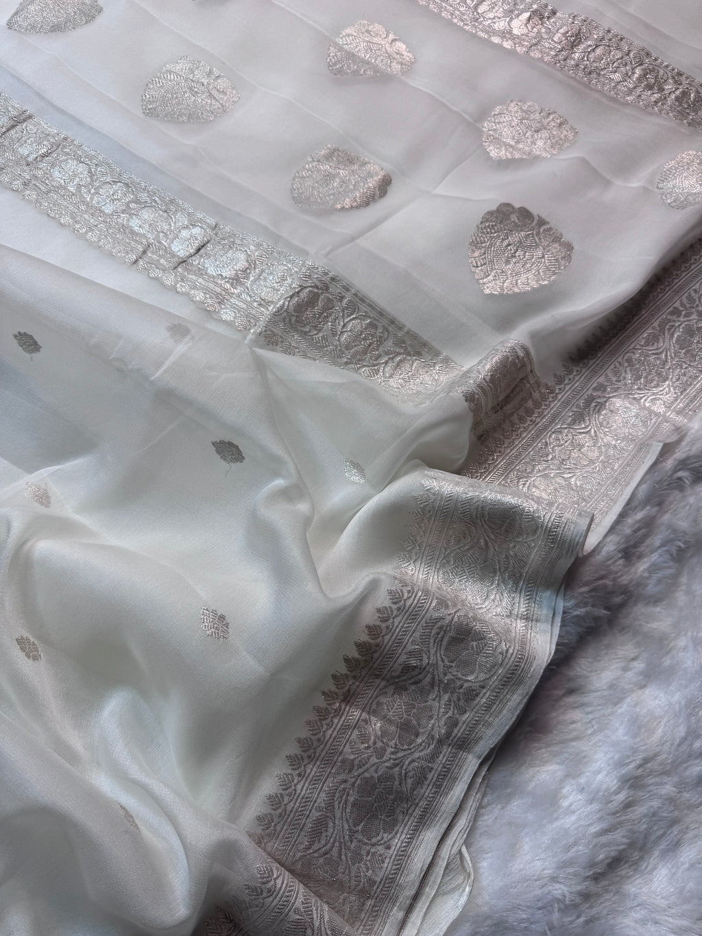 White Pure Khaddi Chiffon Silk Banarasi Saree
