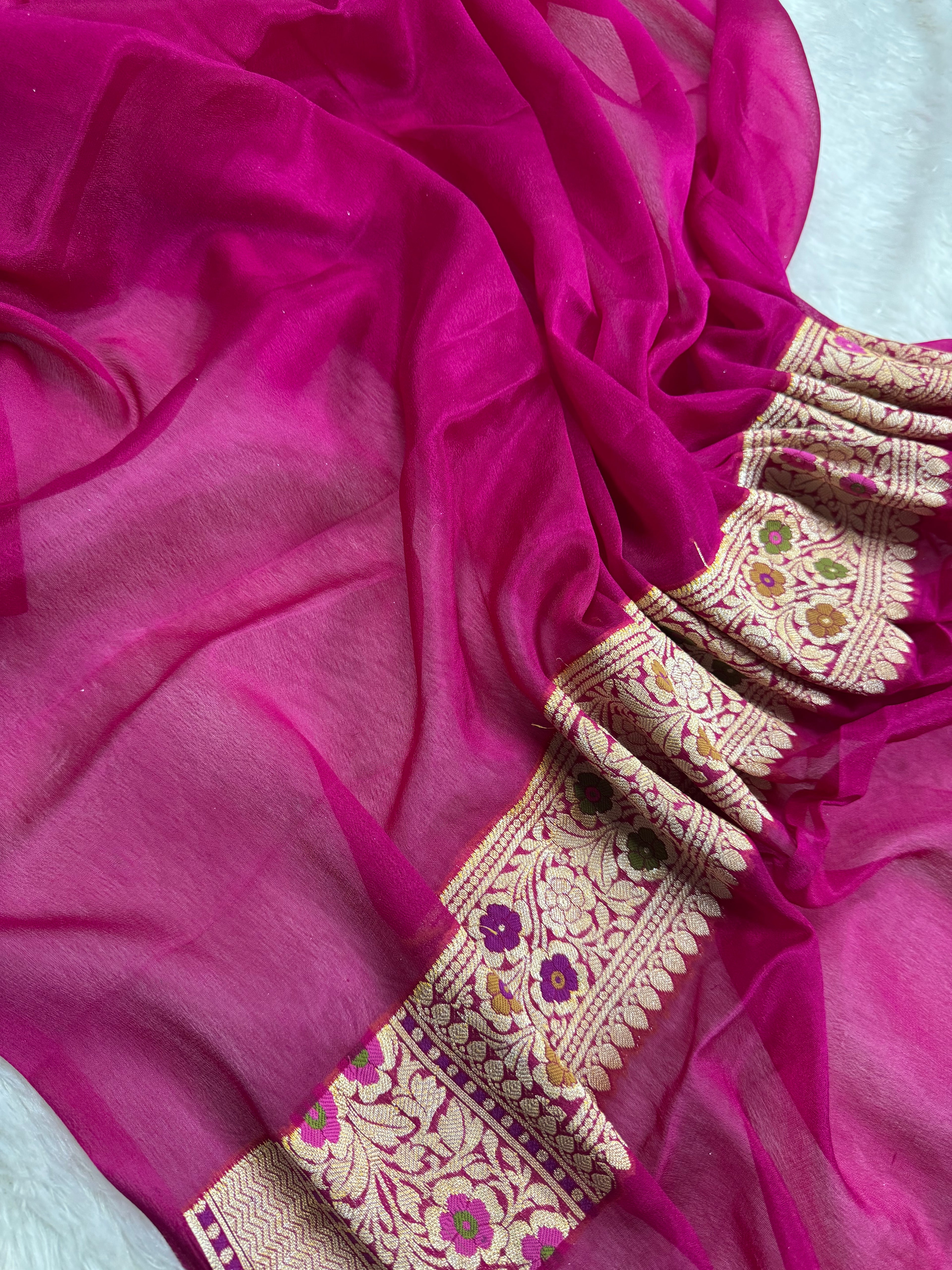 Rani Geometric Meenakari Pure Chiffon Silk Banarasi Saree