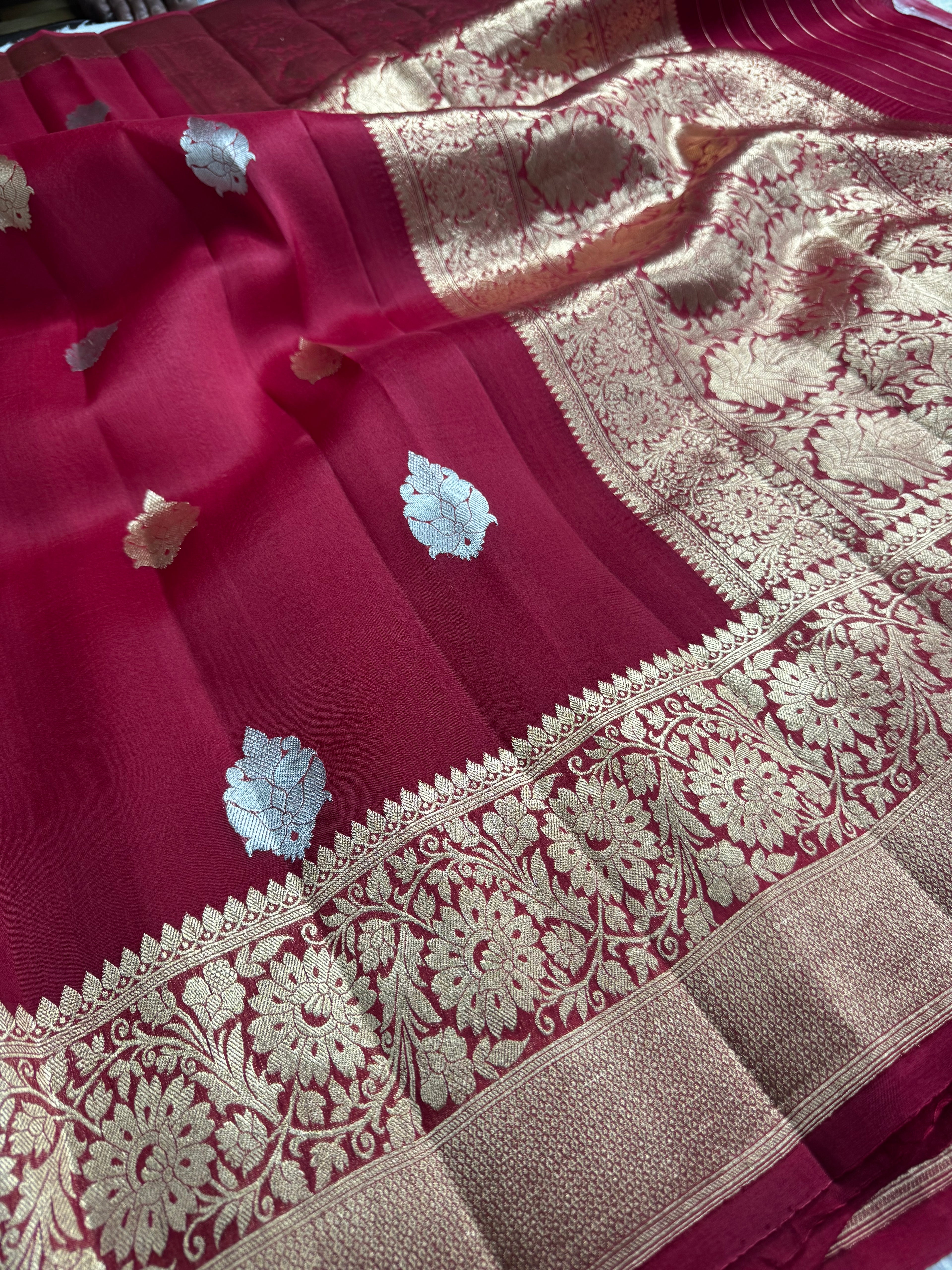 Red Pure Kora Organza Sona & Roopa Silk Banarasi Border Booti Saree