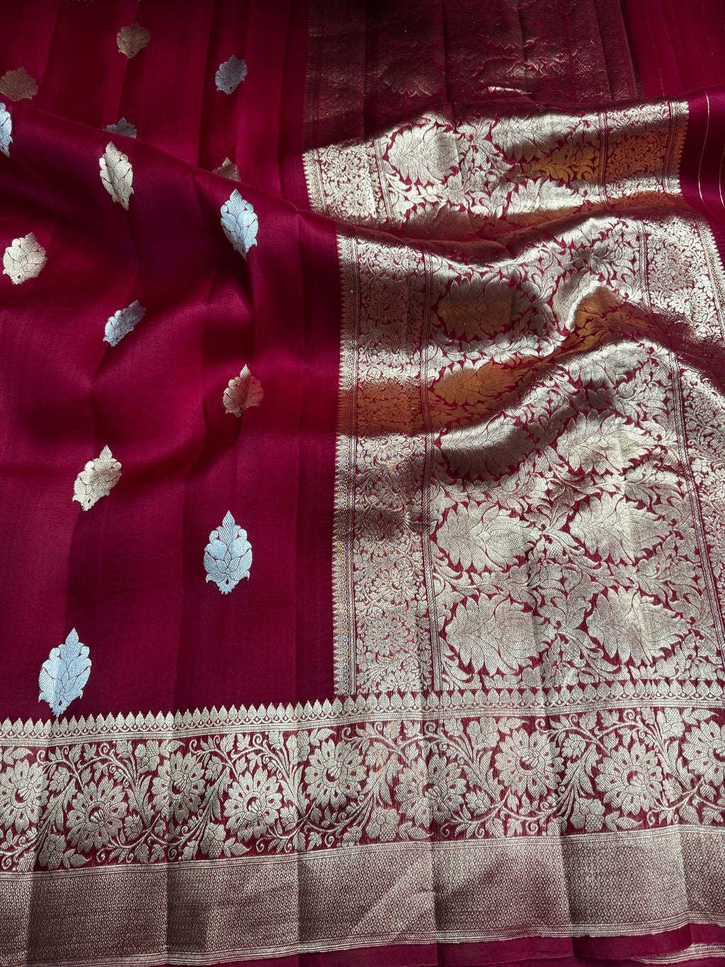Red Pure Kora Organza Sona & Roopa Silk Banarasi Border Booti Saree