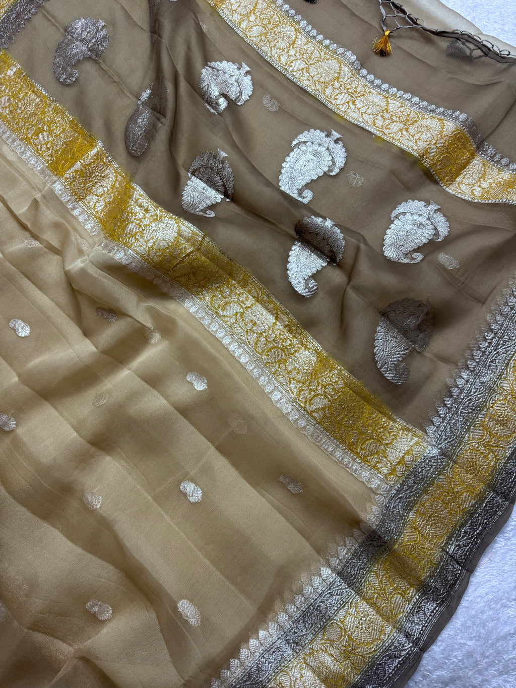 Pure khaddi Chiffon Silk Banarasi Border Booti 3d Saree