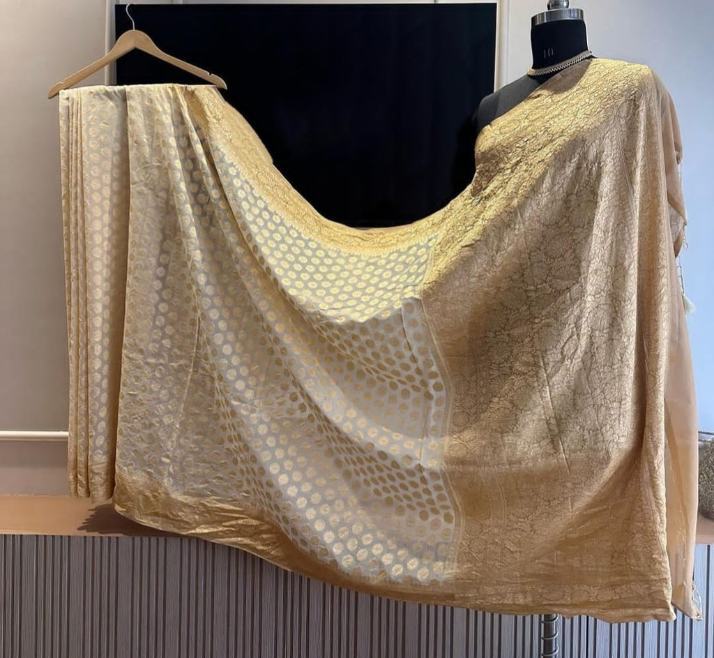 Off-White Pure Khaddi Georgette Silk Banarasi Booti Saree