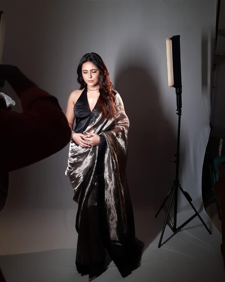 Black Pure Glass Tissue Silk Banarasi Saree