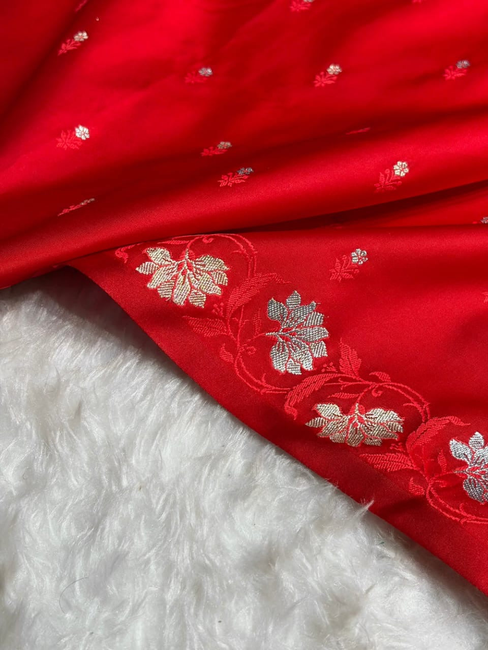 Red Sona Roopa Mashru Katan Silk Banarasi Saree