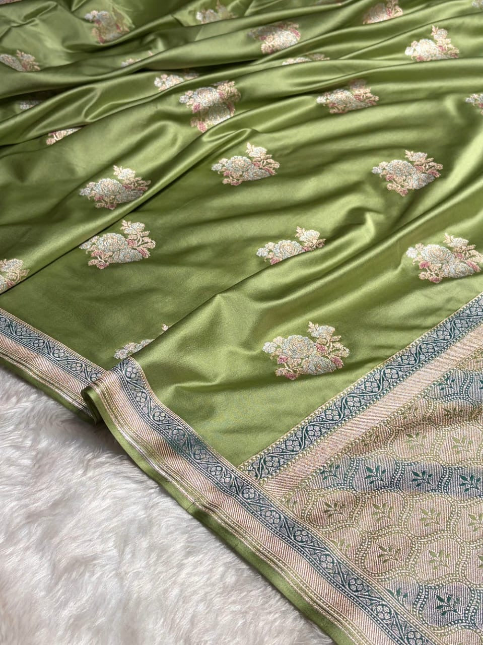 Pista Meenakari Mashru Katan Silk Banarasi Saree