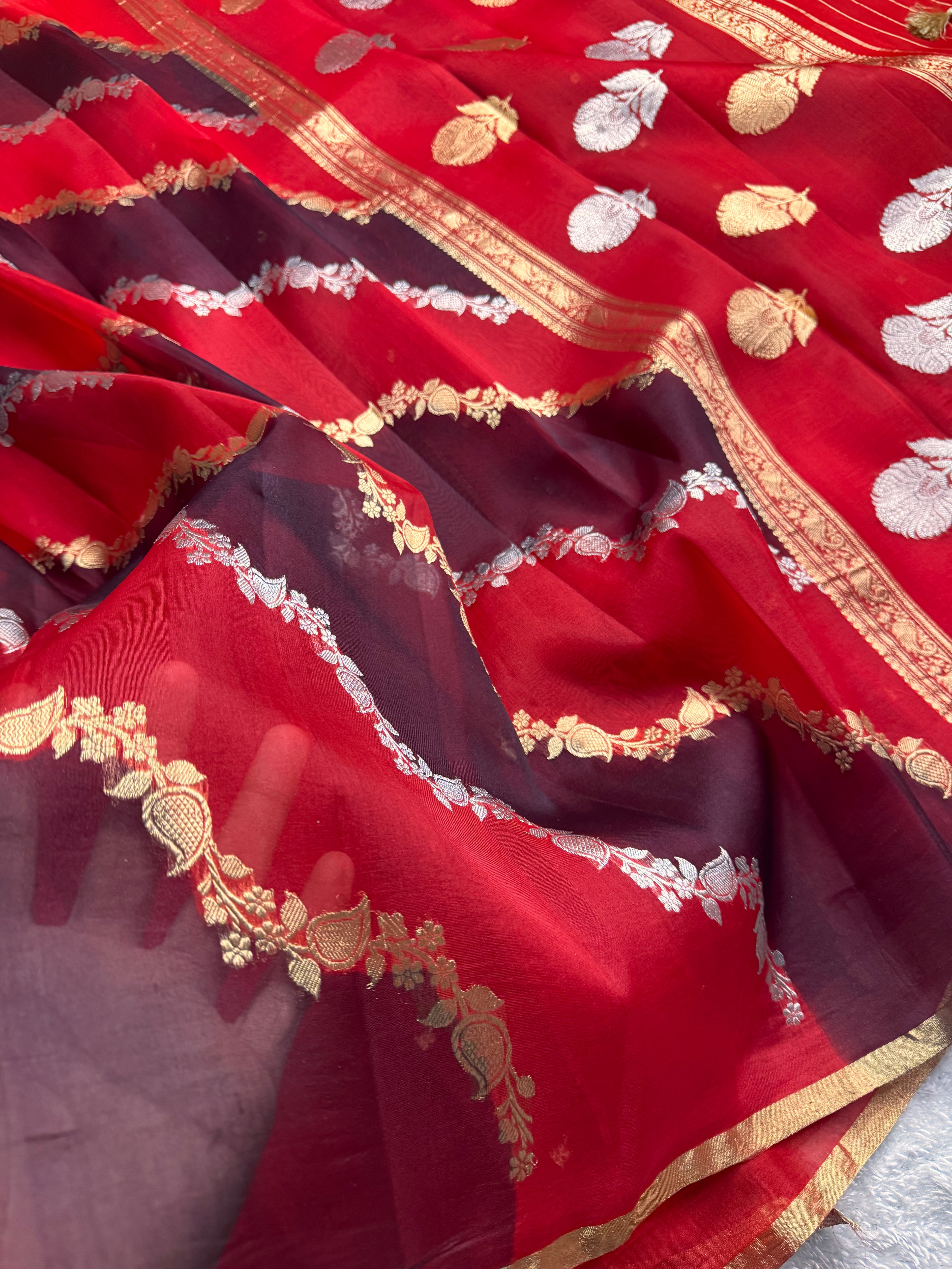 Rangkat Sona Roopa Pure Kora Organza Silk Banarasi Stripe Saree