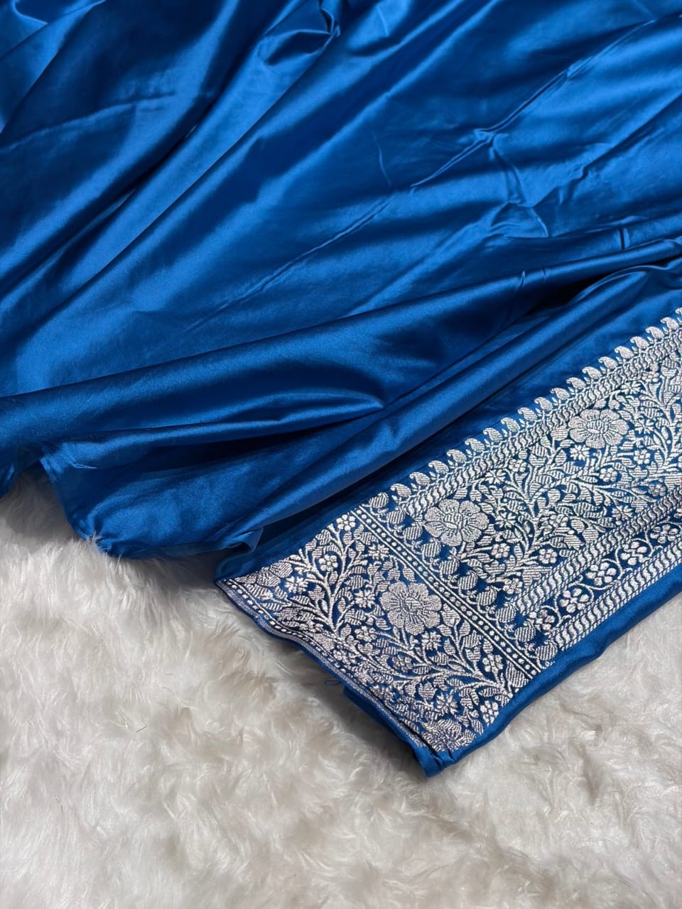 Peacock Tanchui Meenakri Mashru Katan Silk Banarasi Saree