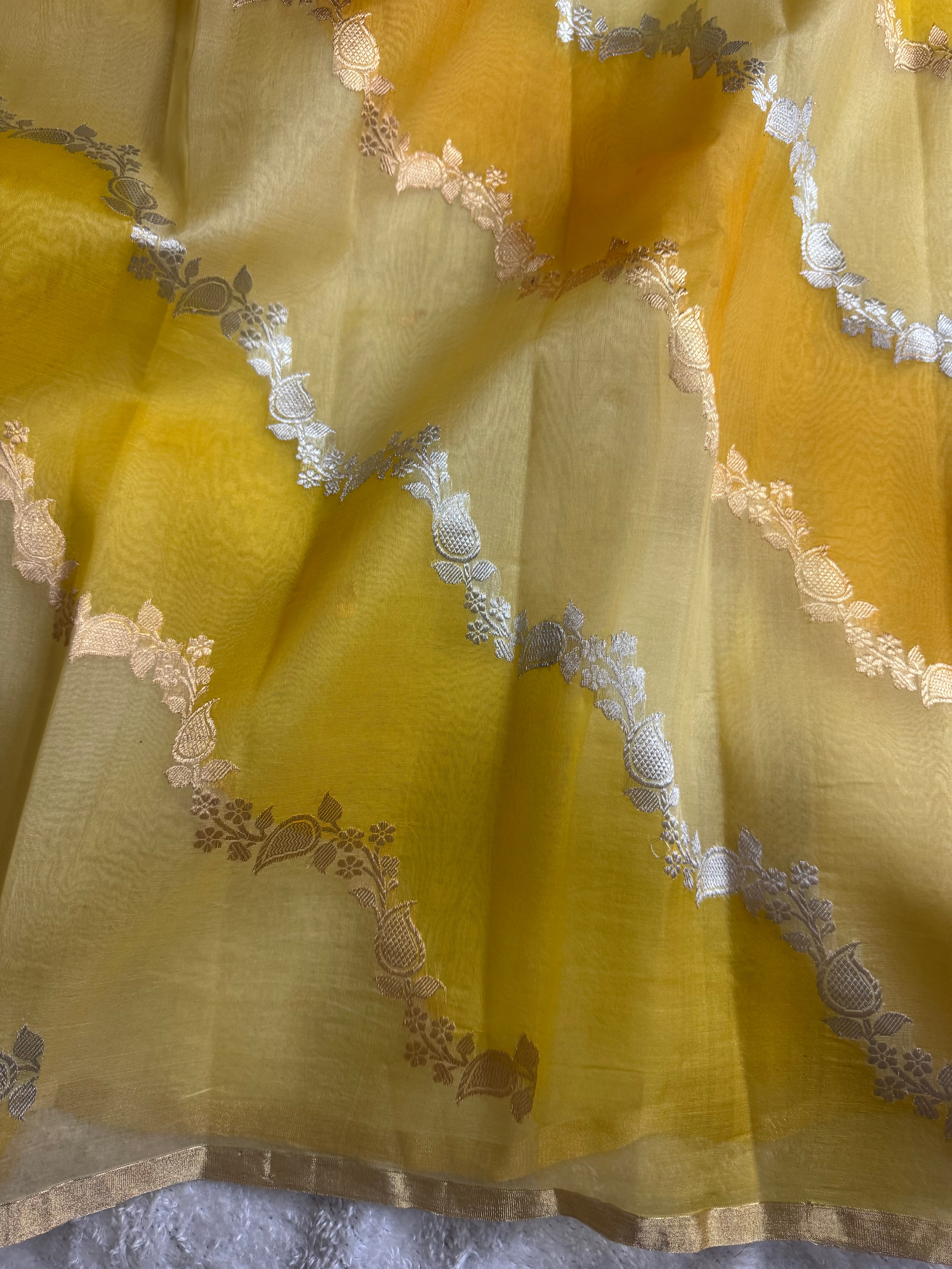 Rangkat Sona Roopa Pure Kora Organza Silk Banarasi Stripe Saree